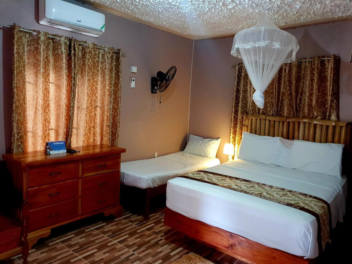 Mesmerize Guest House 포트안토니오 외부 사진